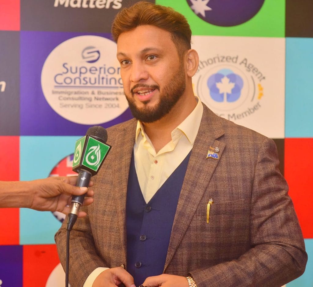 adil-ismail-senior-immigration-consultant-ceo.webp